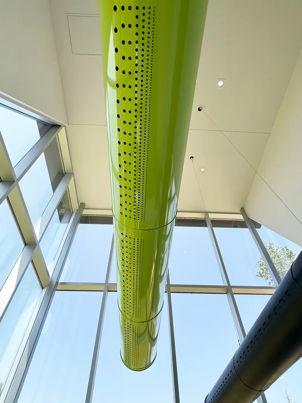 Green BREEZ Underneath View